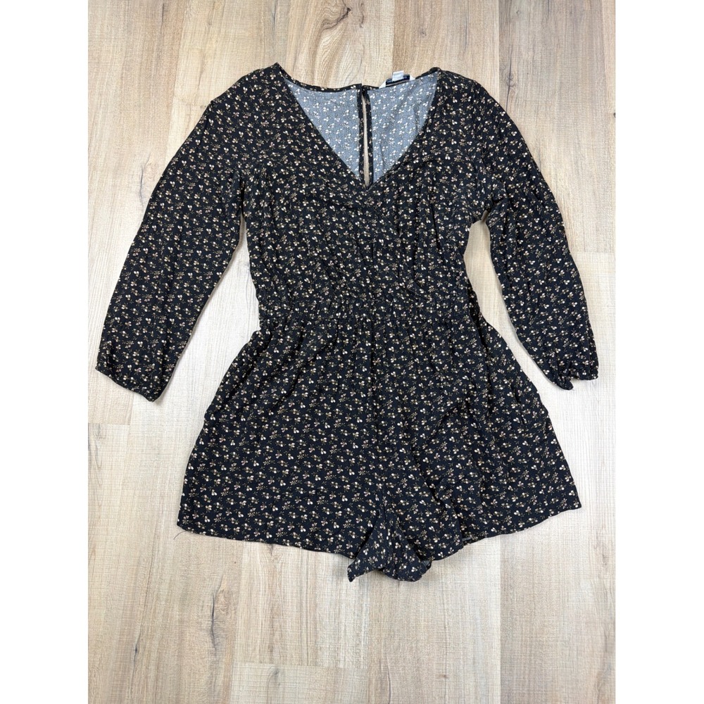 American Eagle Floral Long Sleeve Romper Black V-Neck Cottagecore Large